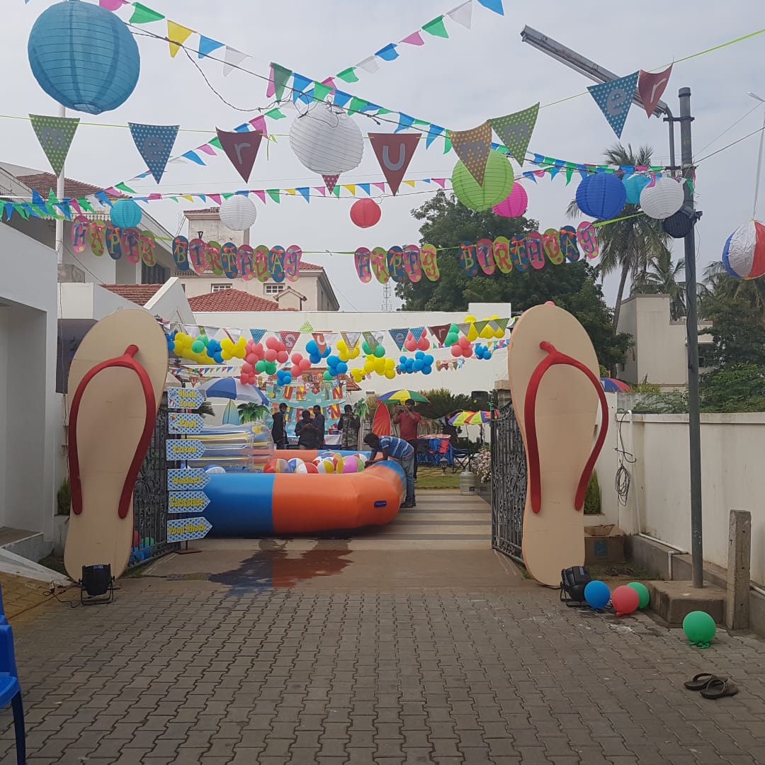  Pool Party Entrance Decorations